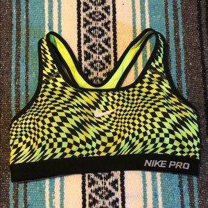 Nike Yellow Sports Bra Medium 💛
